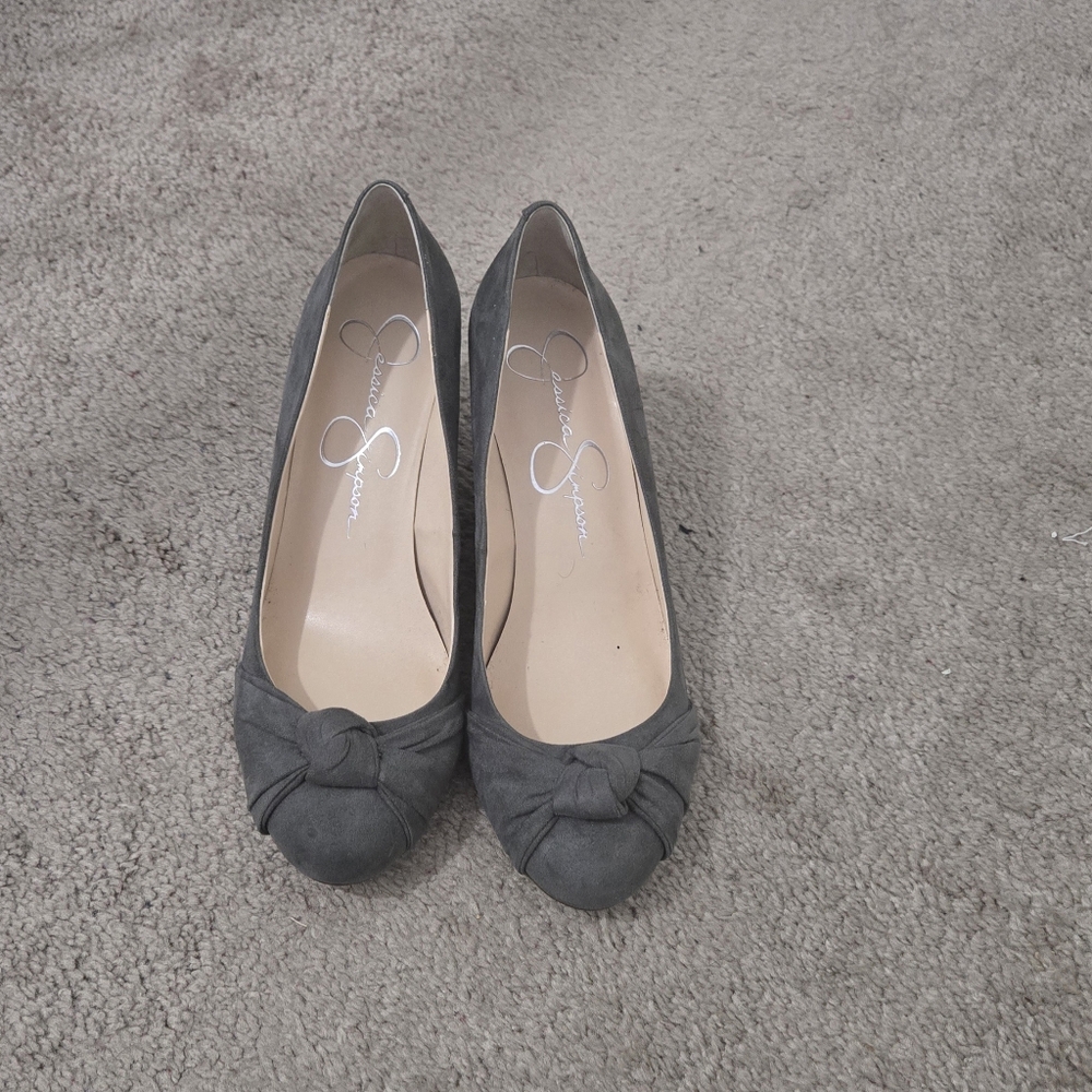 Jessica Simpson Suede Gray Wedge Heels - Size 8.5 - Picture 7 of 7